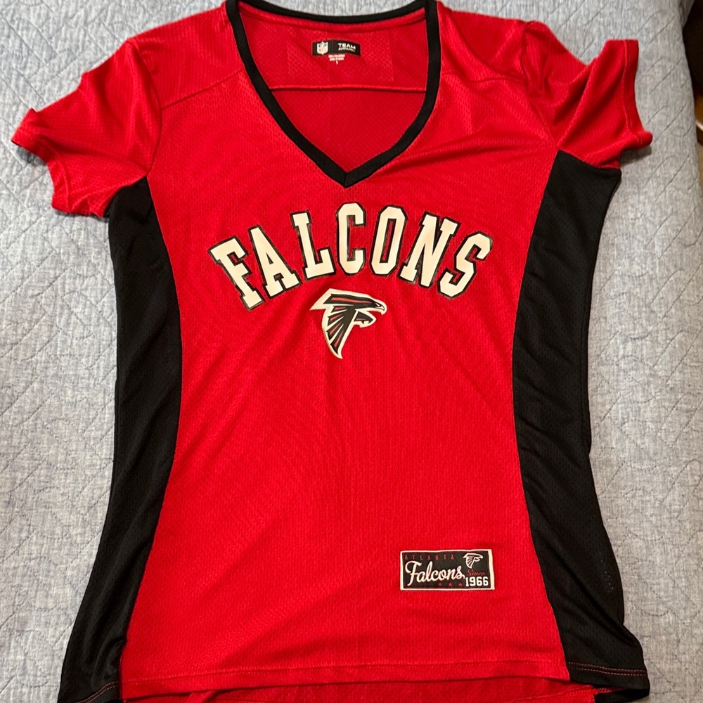 Red NFL Atlanta Falcons V-Neck T-Shirt jersey size small
